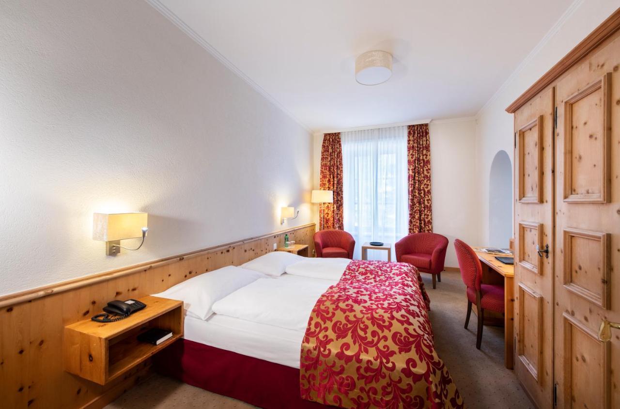 Hotel Engiadina Zuoz Eksteriør billede
